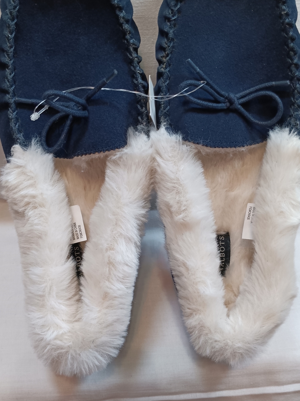 Talbots Navy Leather And Faux-Fur Lined Moccasin Slippers. - Picture 3 of 9